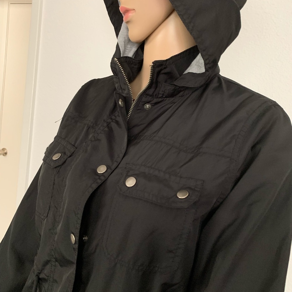 (Bundles) Woman’s Rain jacket (MERONA) sizeS and (Lei) women’s Jeans skirt size3